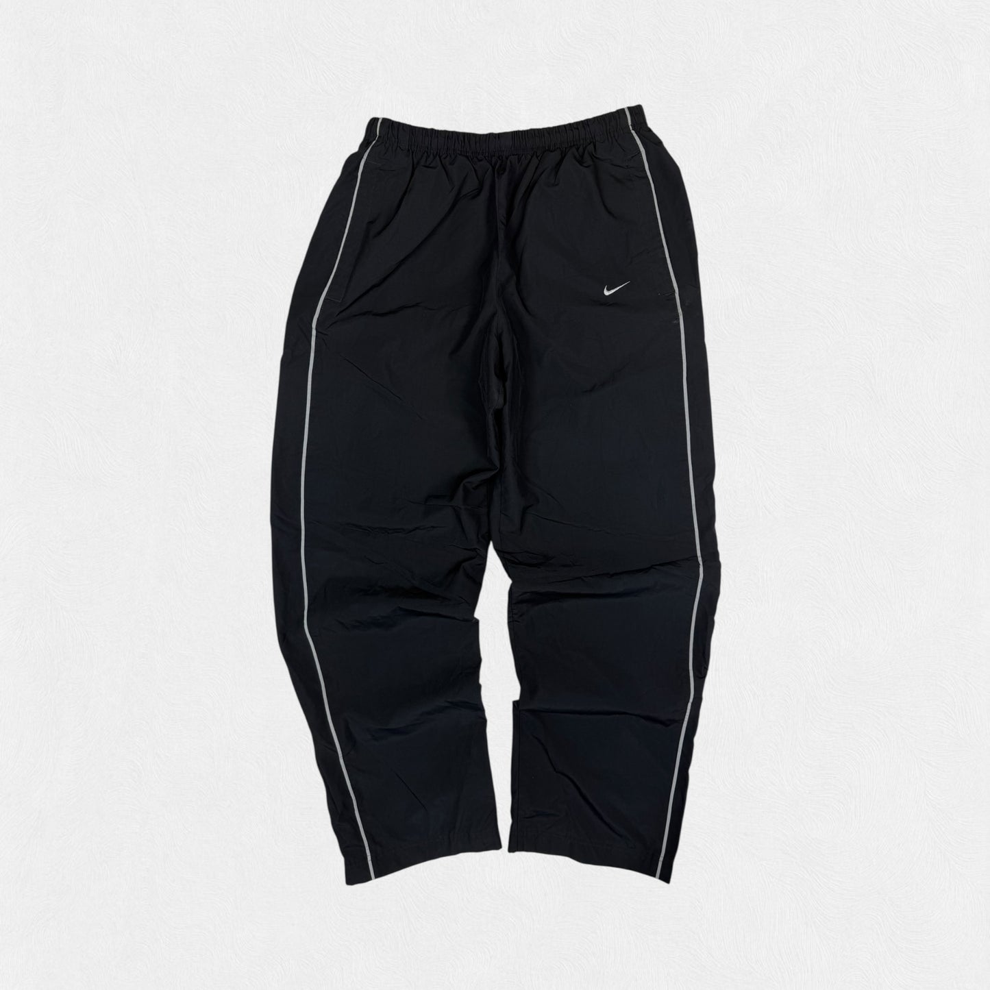 Vintage Nike baggy track pants (L)