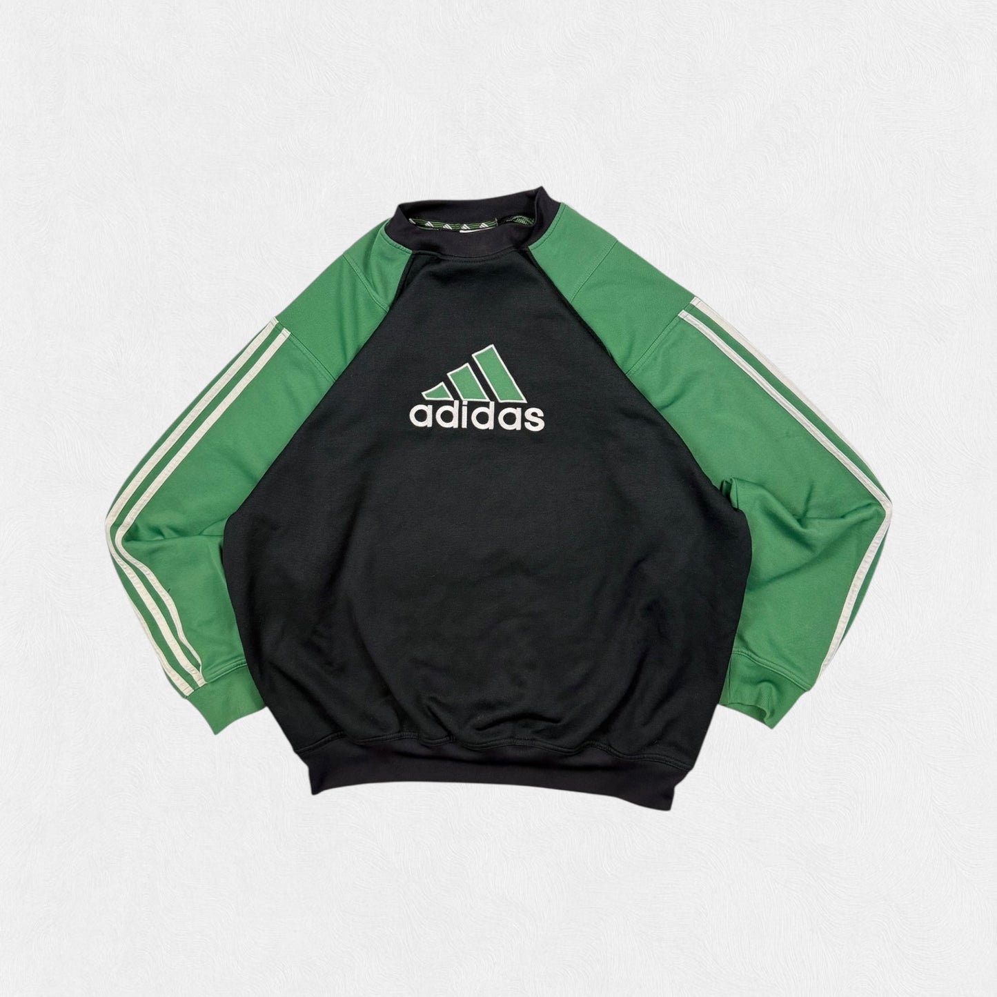 Vintage 90s Adidas centre logo sweatshirt (L)