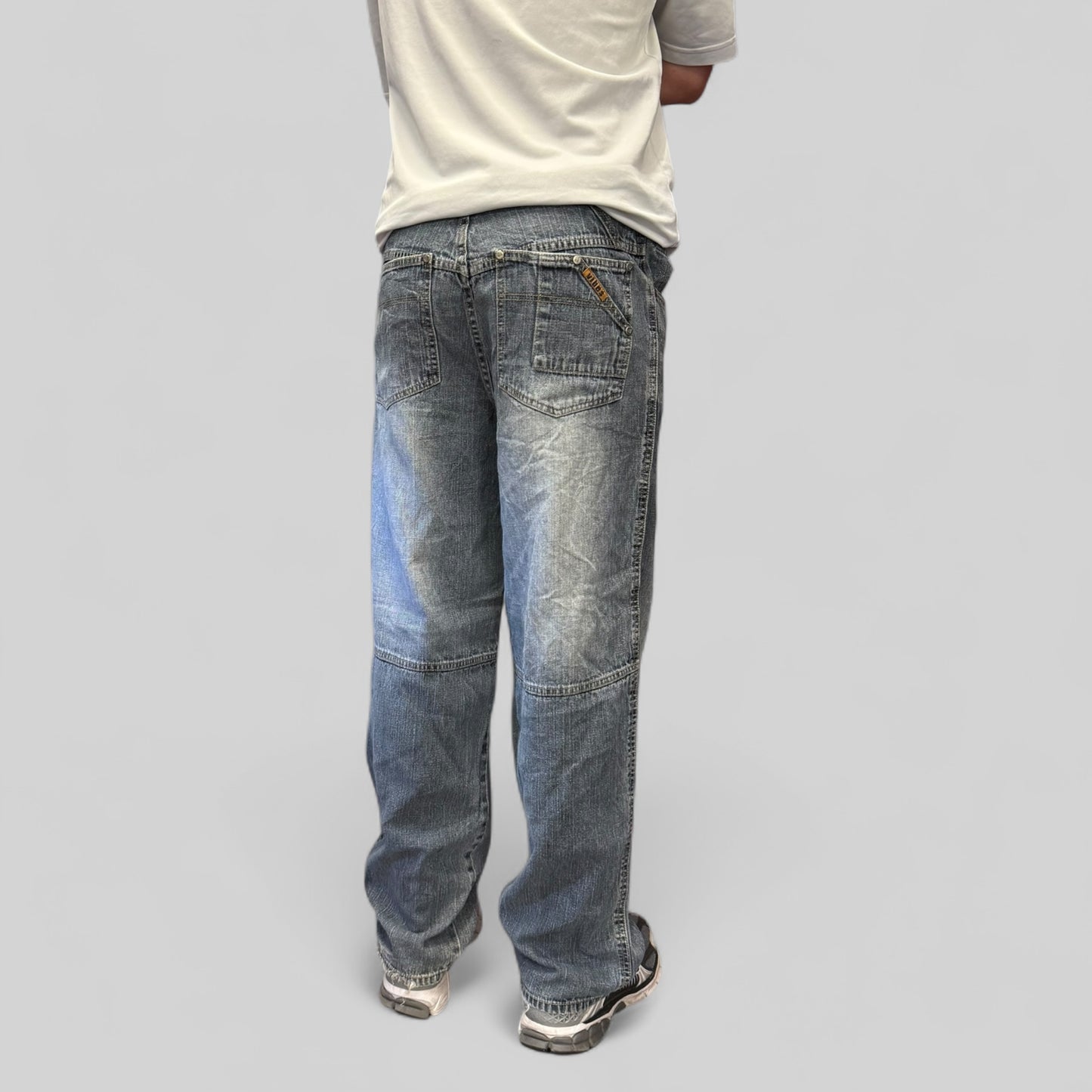 Vintage Y2K Vibes baggy jeans (W30)