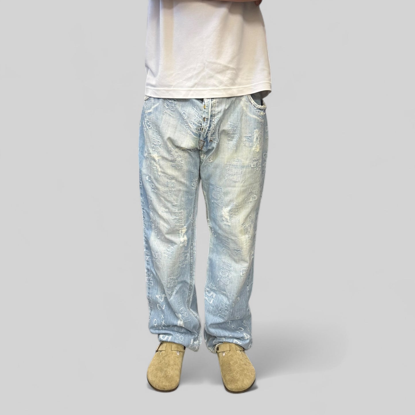 Vintage Y2K all over print hip hop jeans (W38)