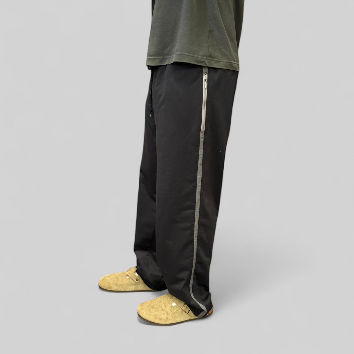 Vintage Nike baggy track pants (L)