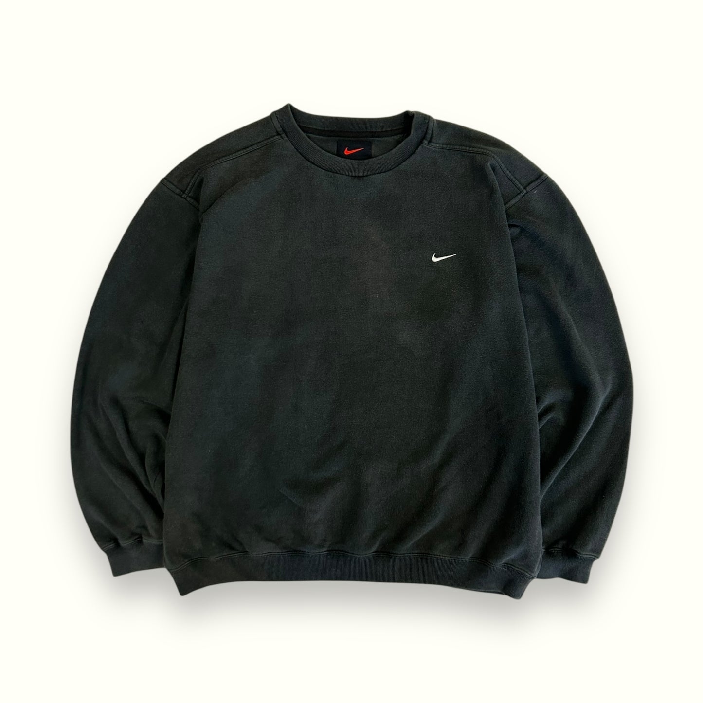 Vintage 90s Nike mini swoosh sweatshirt (L)