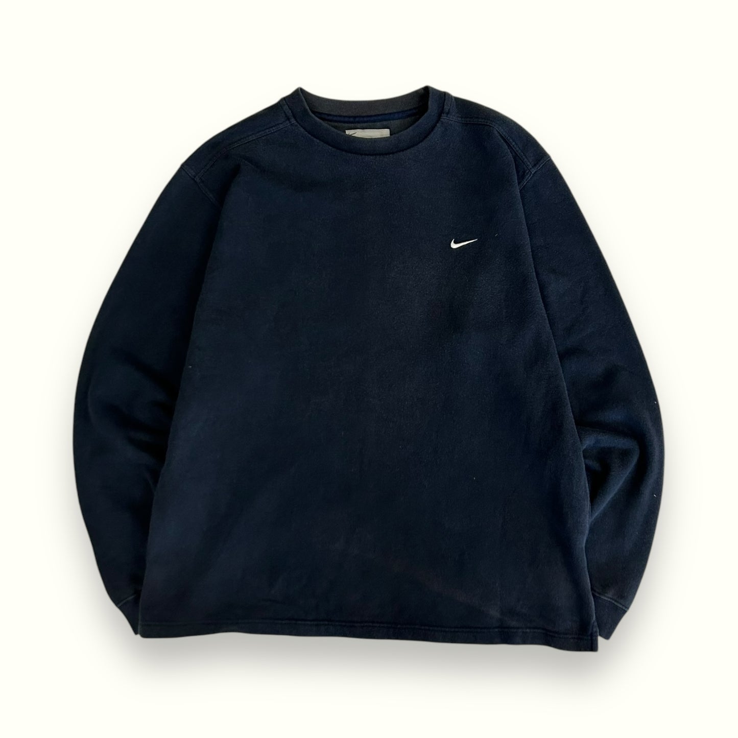 Vintage Nike mini swoosh sweatshirt (M)