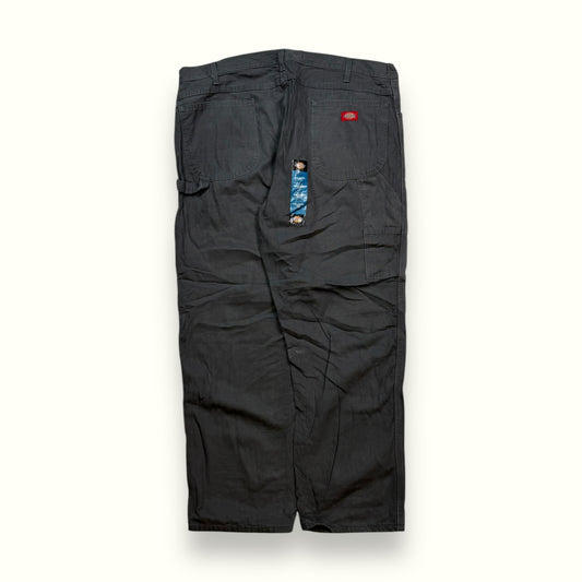 BNWT Dickies baggy carpenter pants (W40)