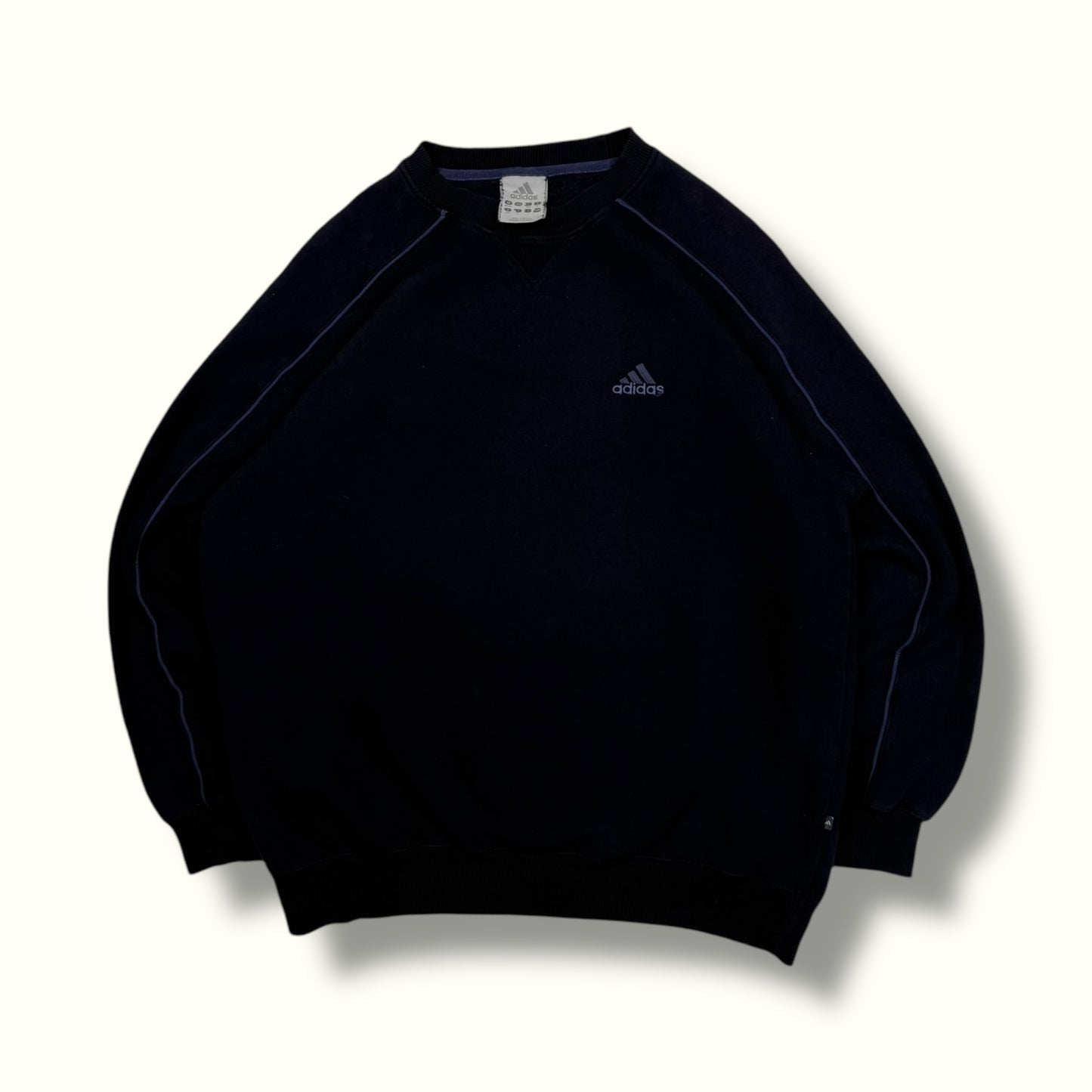 Vintage Adidas small logo sweatshirt (M)