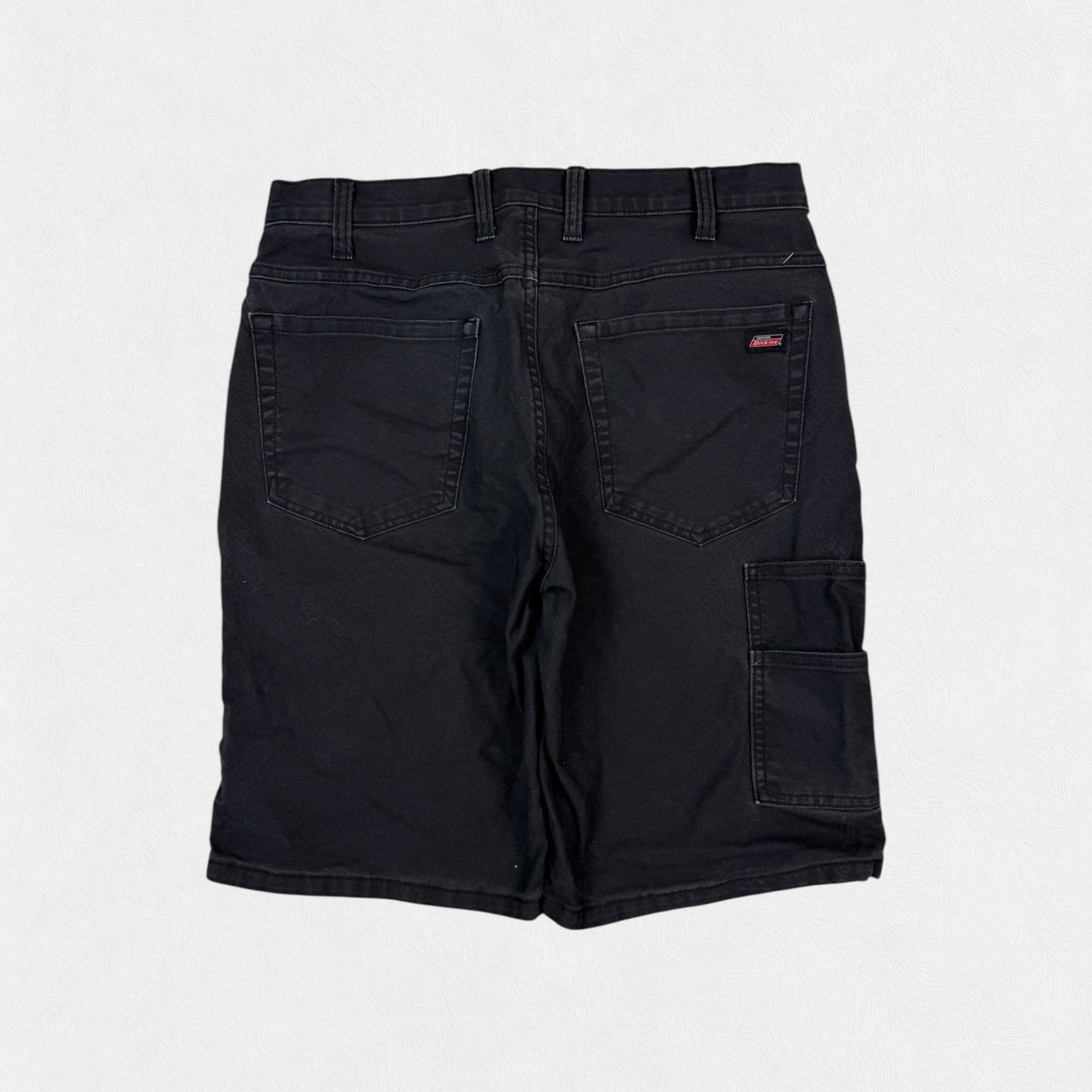 Dickies baggy carpenter shorts (W32)