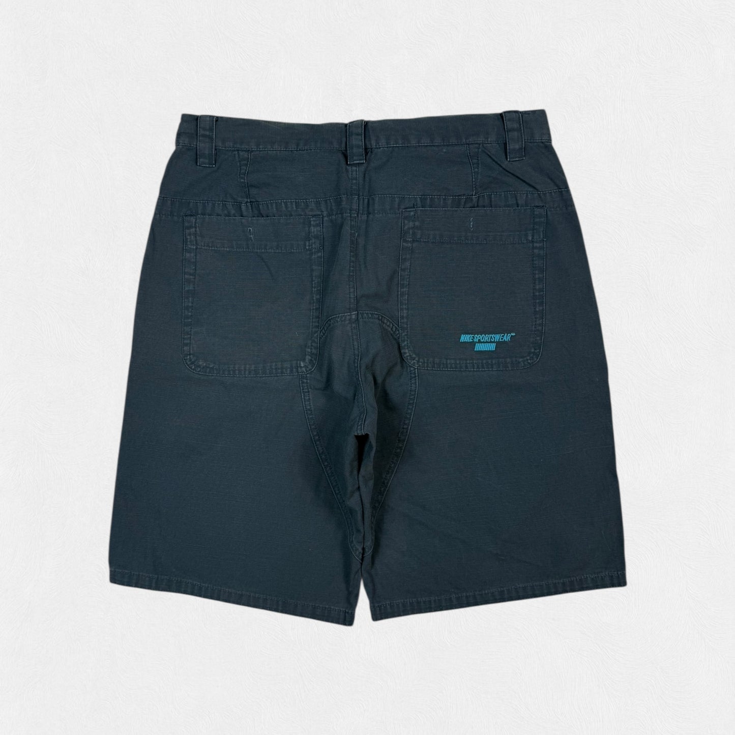 Vintage Nike baggy shorts (L)