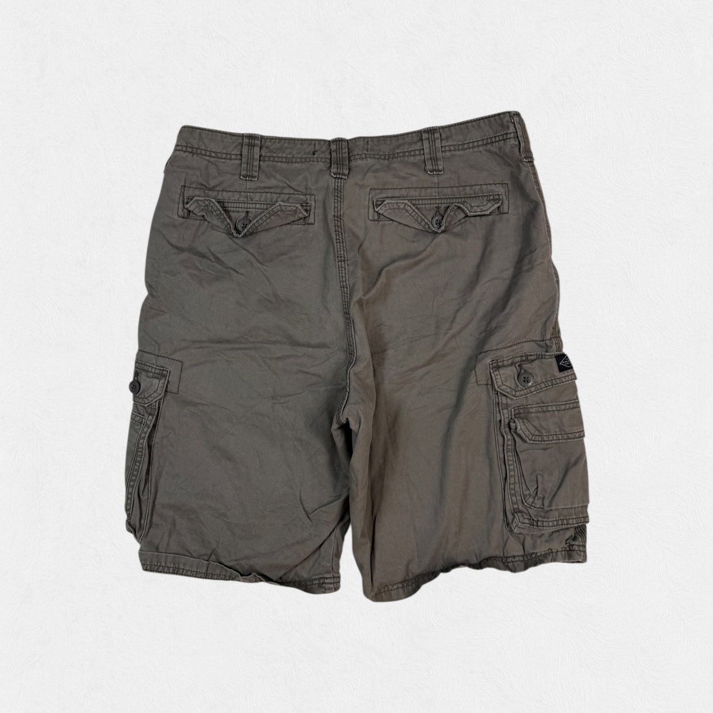 Vintage Lee baggy cargo shorts (W34)