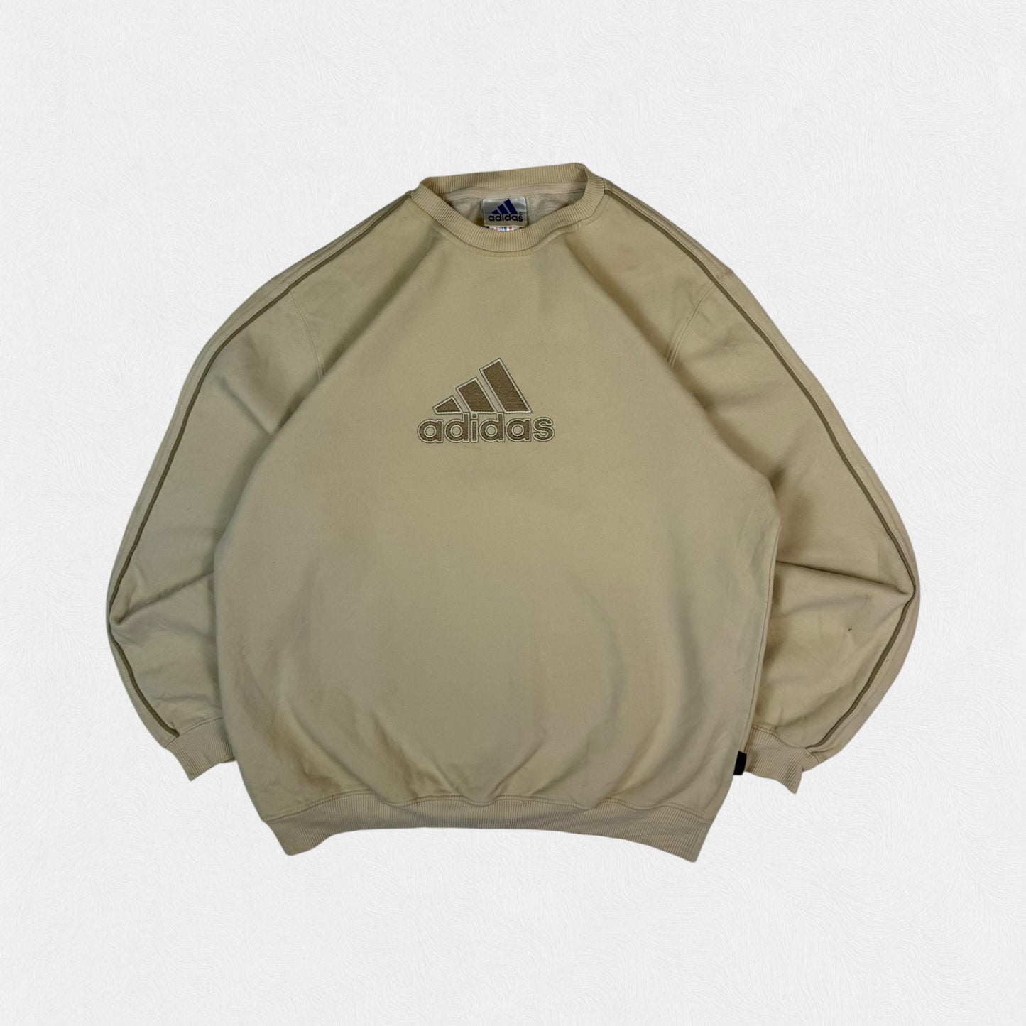 Vintage Adidas centre logo sweatshirt (M)