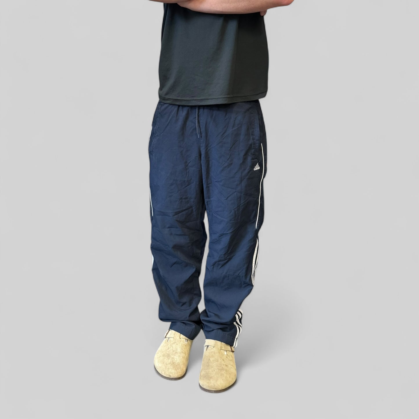 Vintage Adidas baggy track pants (M)