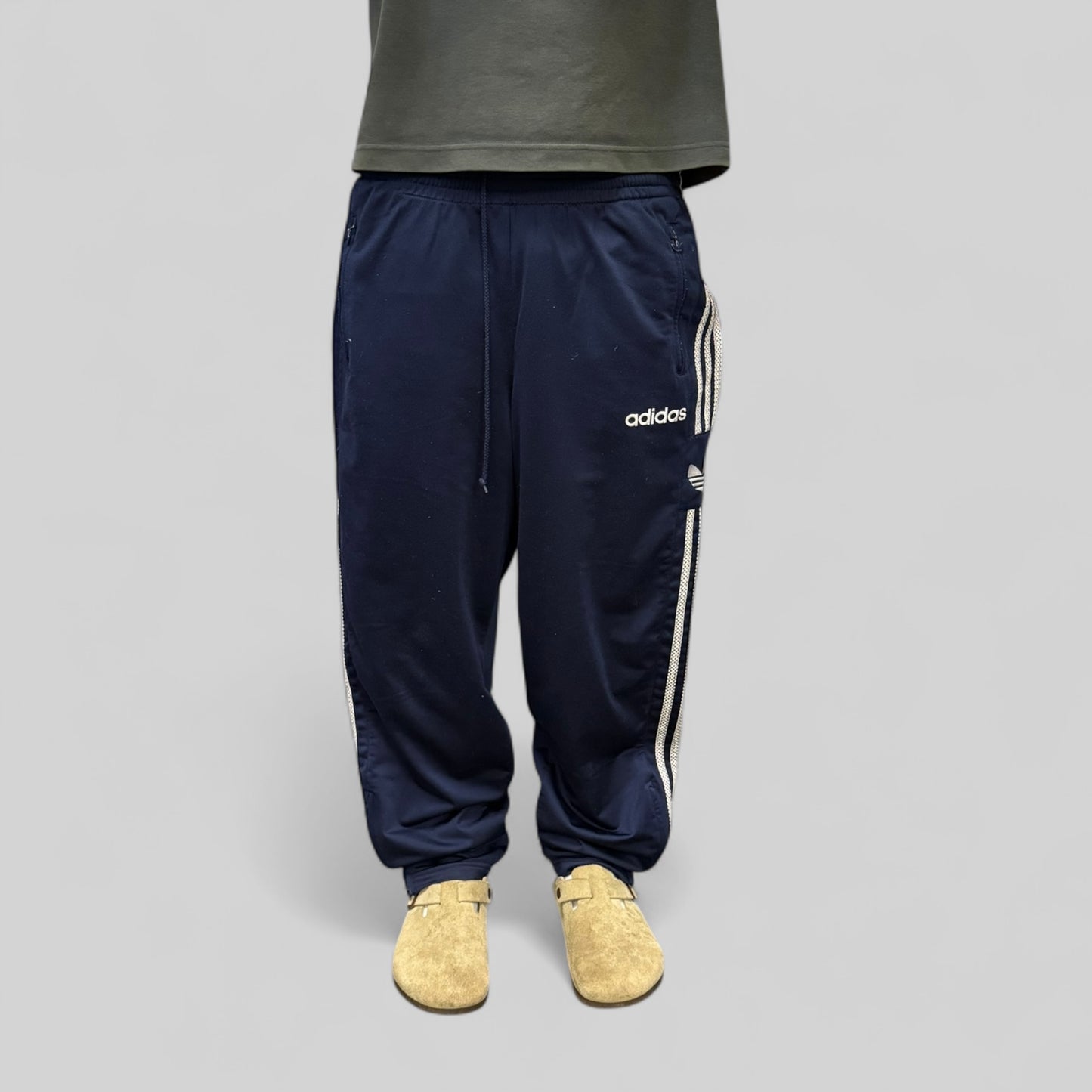 Vintage Adidas originals baggy track pants (L)