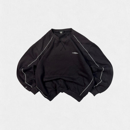Vintage Umbro small logo sweatshirt (L)