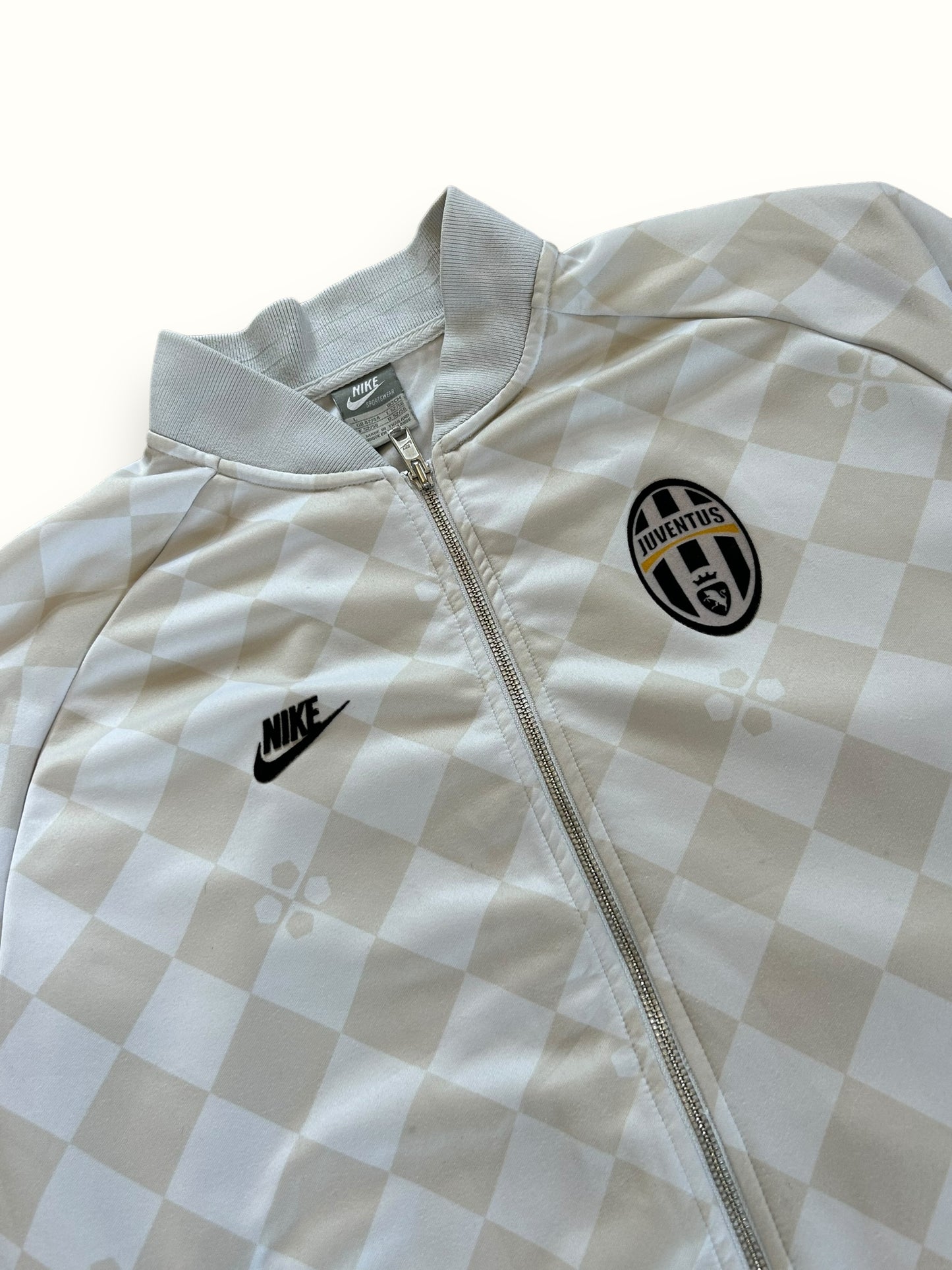 Vintage Juventus Nike track jacket (L)