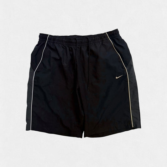 Vintage nike athletic dept baggy shorts (XL)
