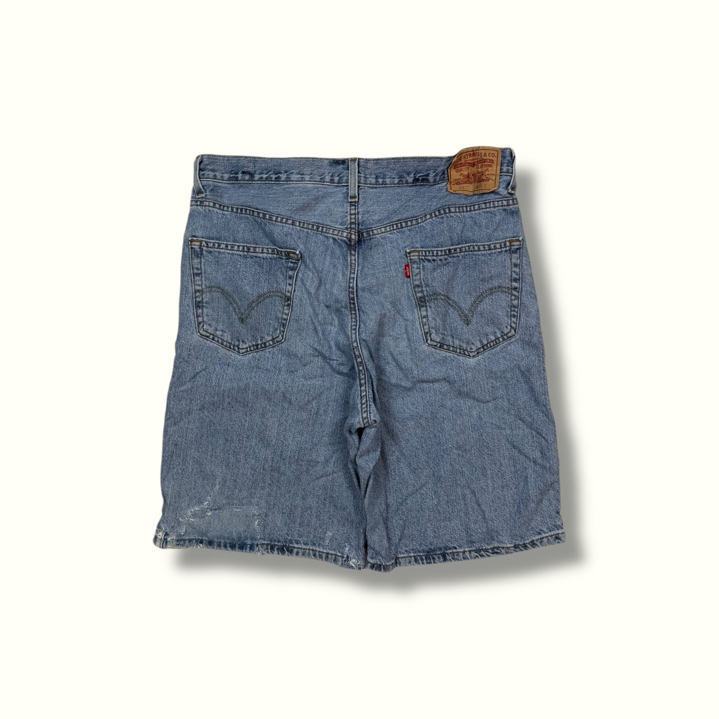 Levi's 550 baggy jorts (W36)