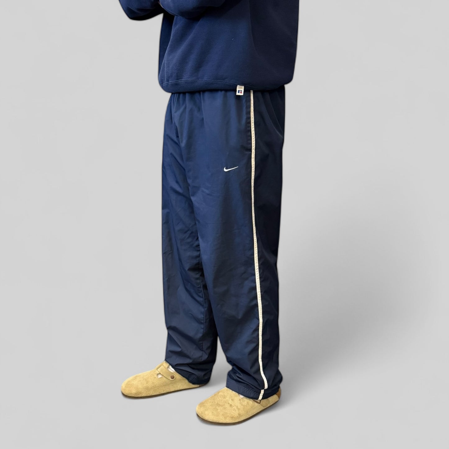 Vintage Nike side stripe baggy track pants (L)