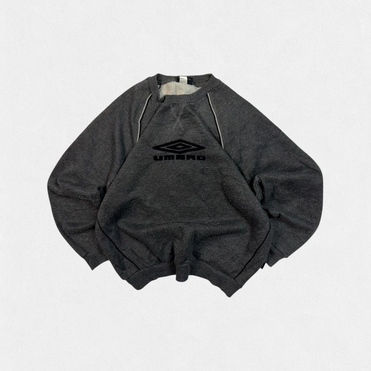 Vintage Umbro centre logo sweatshirt (XS)