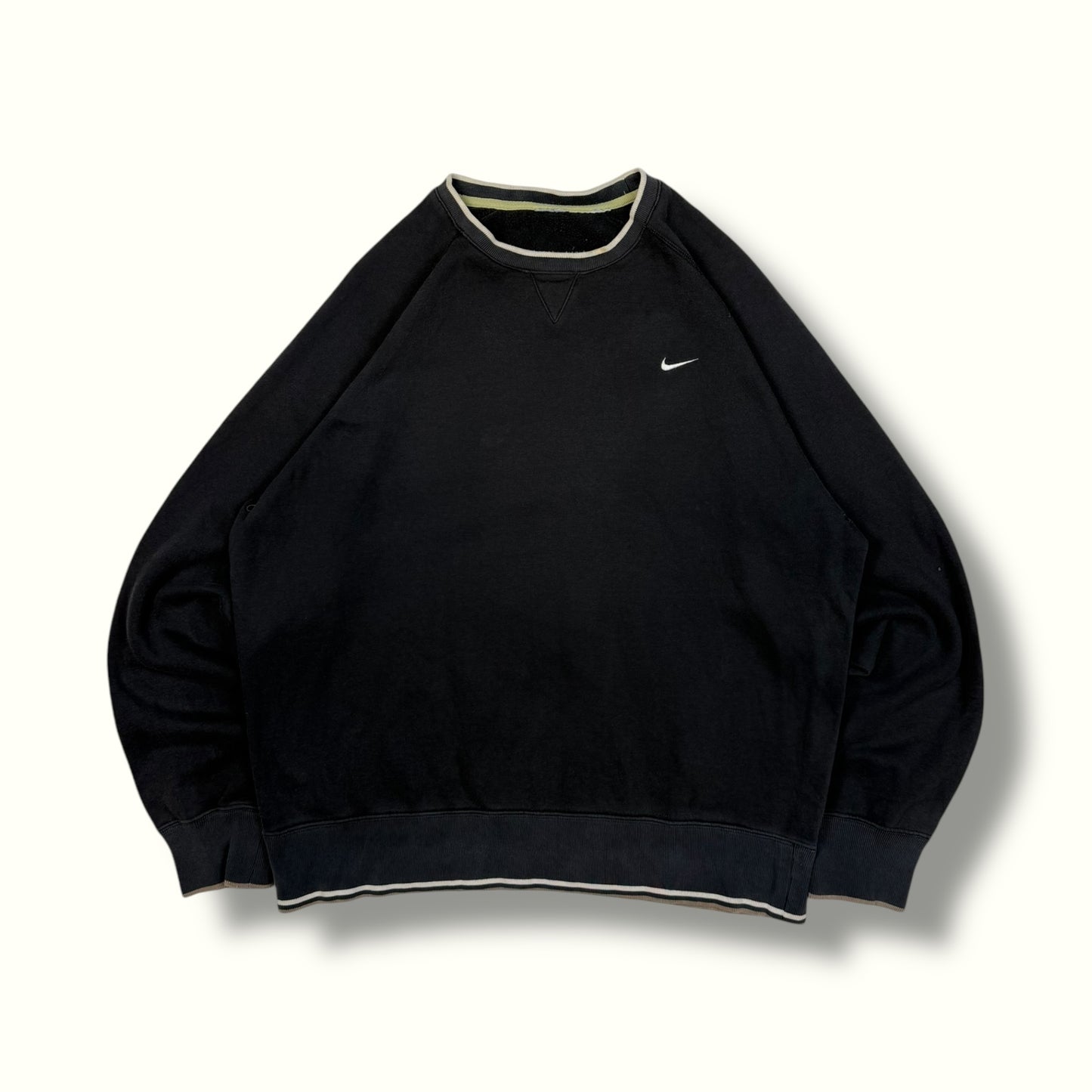 Vintage Nike mini swoosh sweatshirt (M)