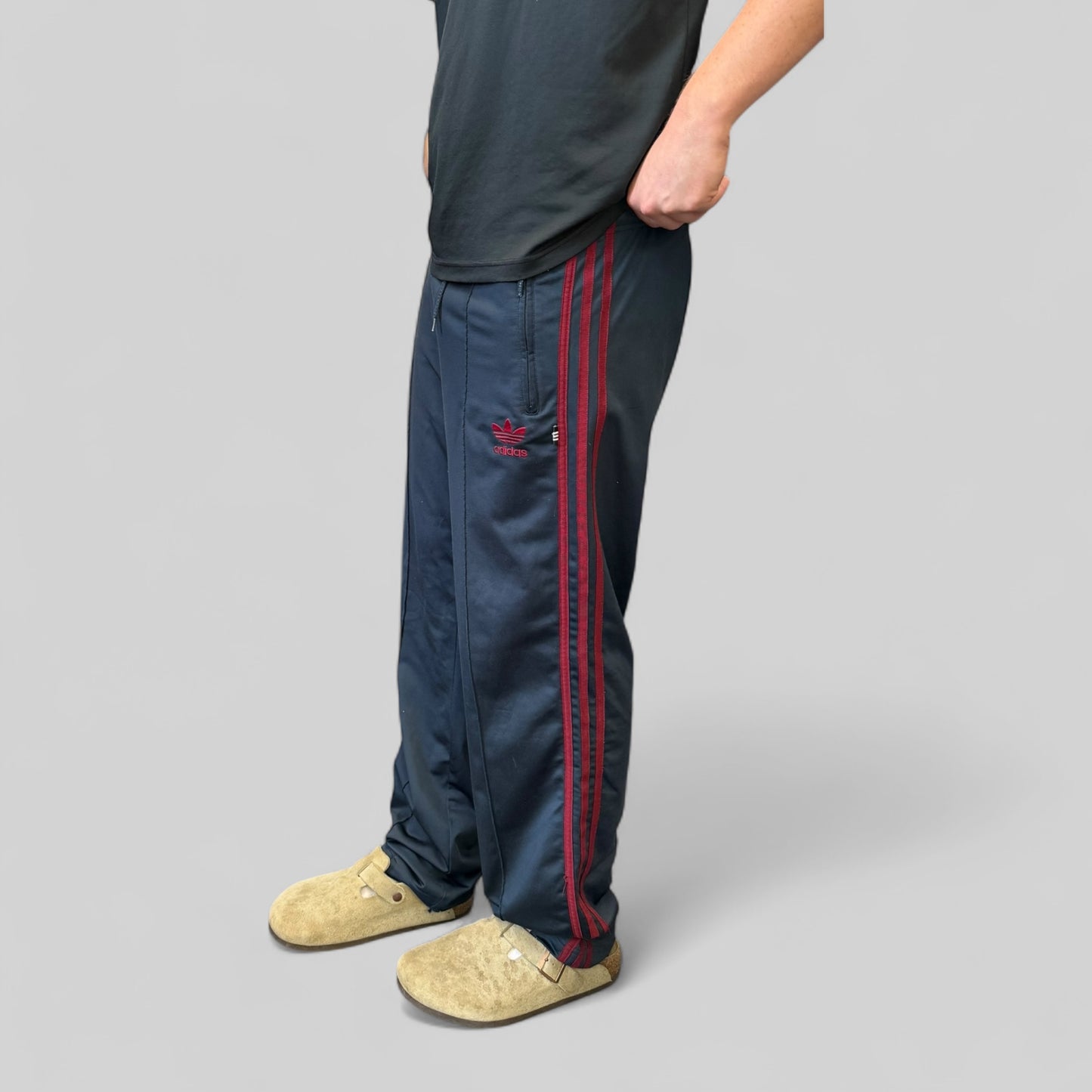 Vintage 90s Adidas originals baggy track pants (M)