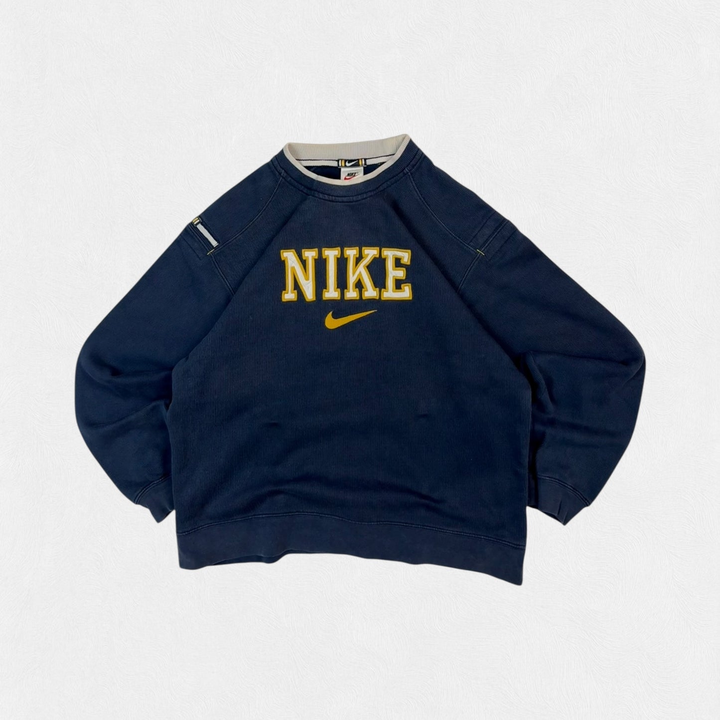 Vintage 90s Nike spell out sweatshirt (S)