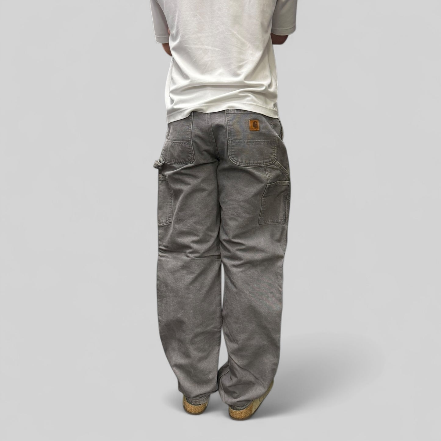 Carhartt baggy carpenter pants (W33)