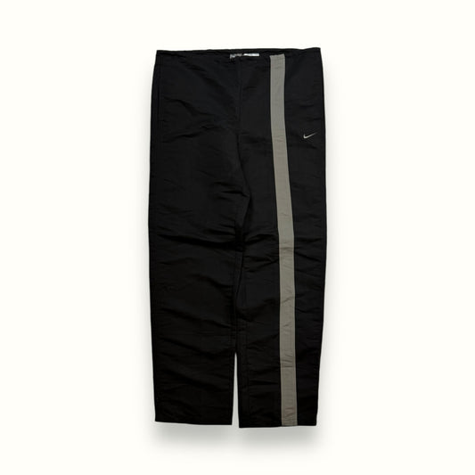 Vintage Nike baggy track pants (S)