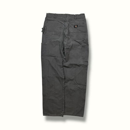 Dickies baggy carpenter pants (W32)