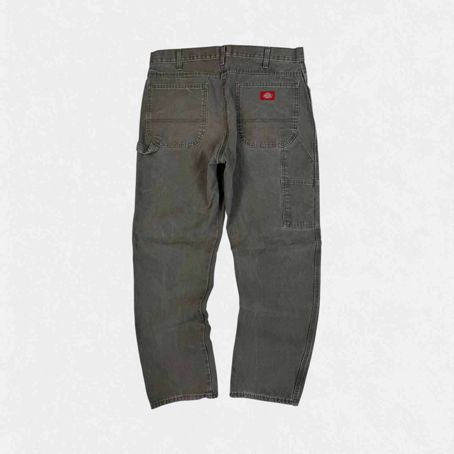 Vintage Dickies baggy carpenter pants (W34)