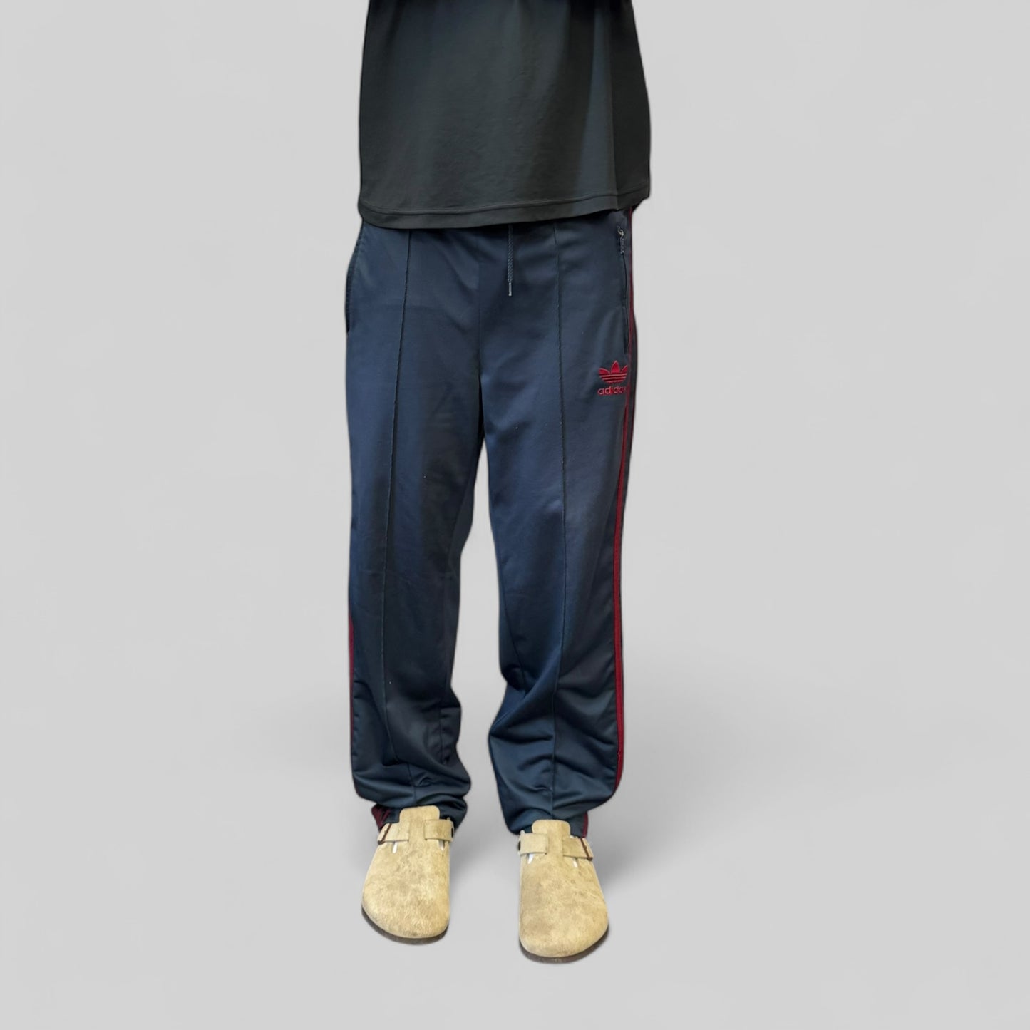 Vintage 90s Adidas originals baggy track pants (M)