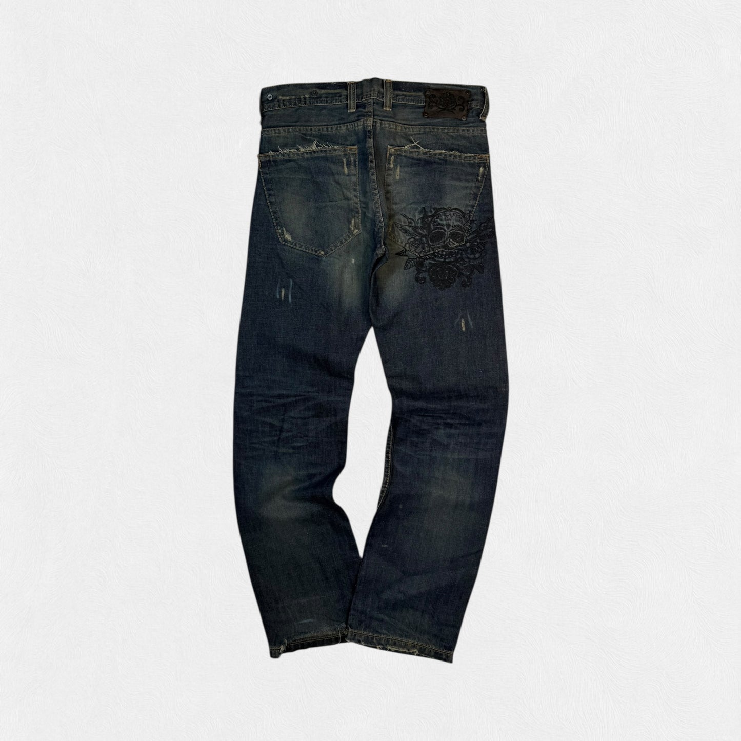 Vintage Y2K Skull embroidered jeans (W34)
