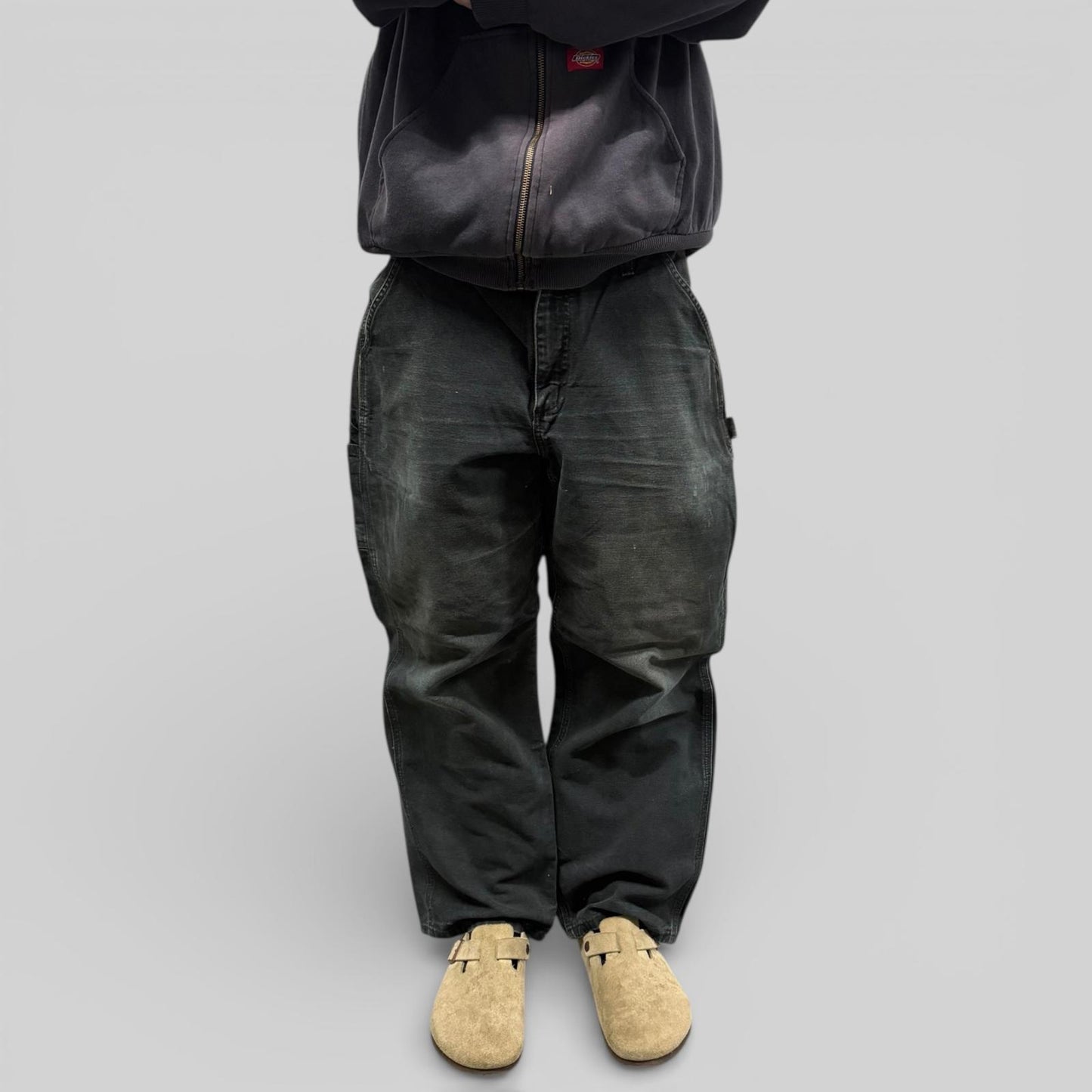 Vintage Carhartt baggy carpenter pants (W36)