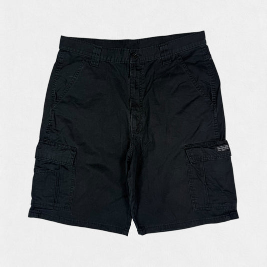 Vintage Wrangler baggy cargo shorts (W34)