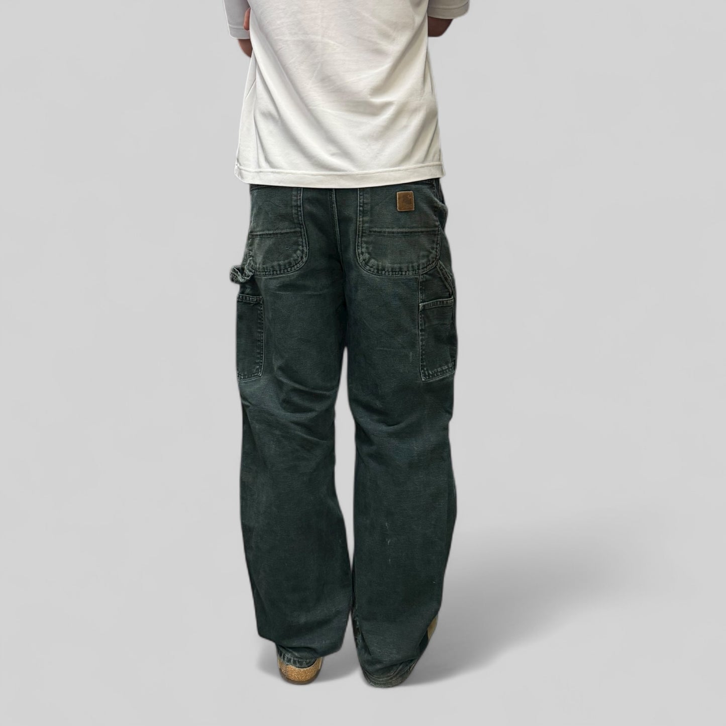 Vintage Carhartt baggy carpenter pants (W32)