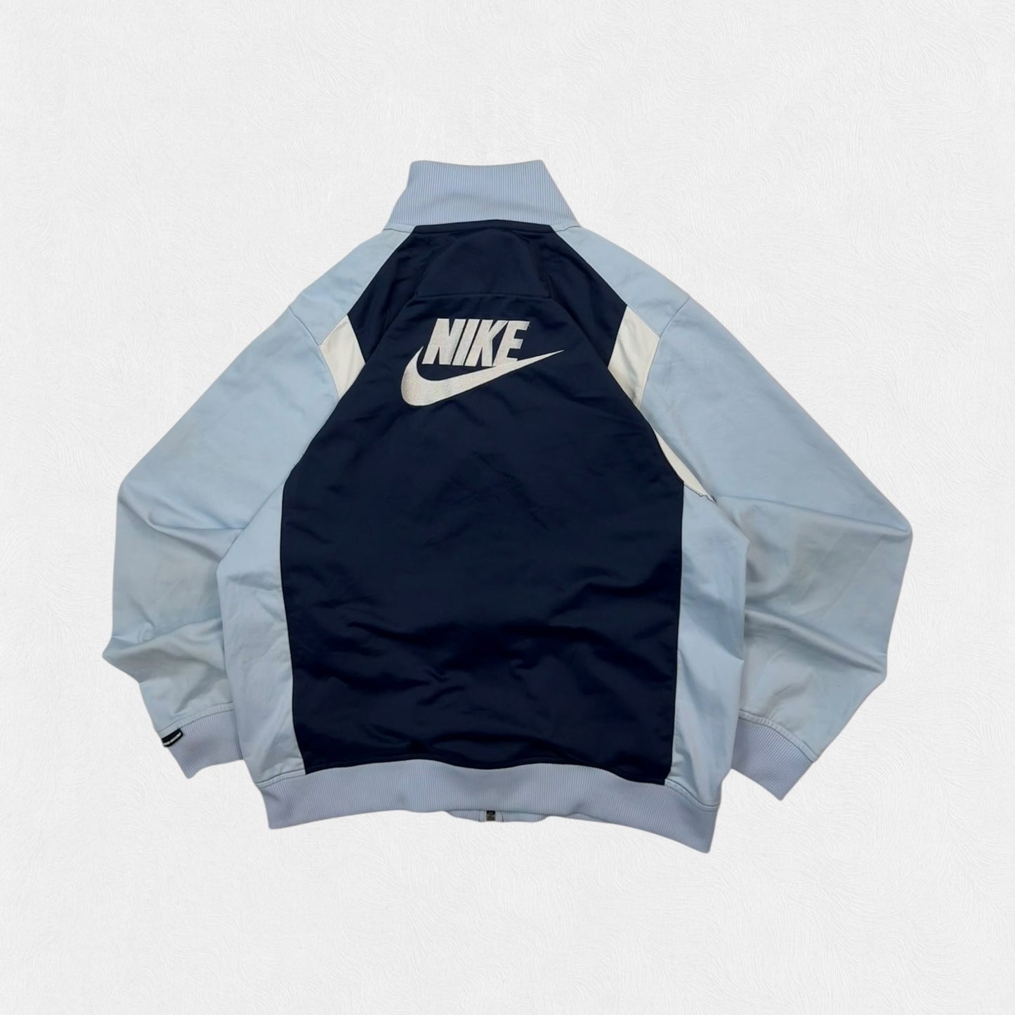 Vintage Nike spell out track jacket (M)