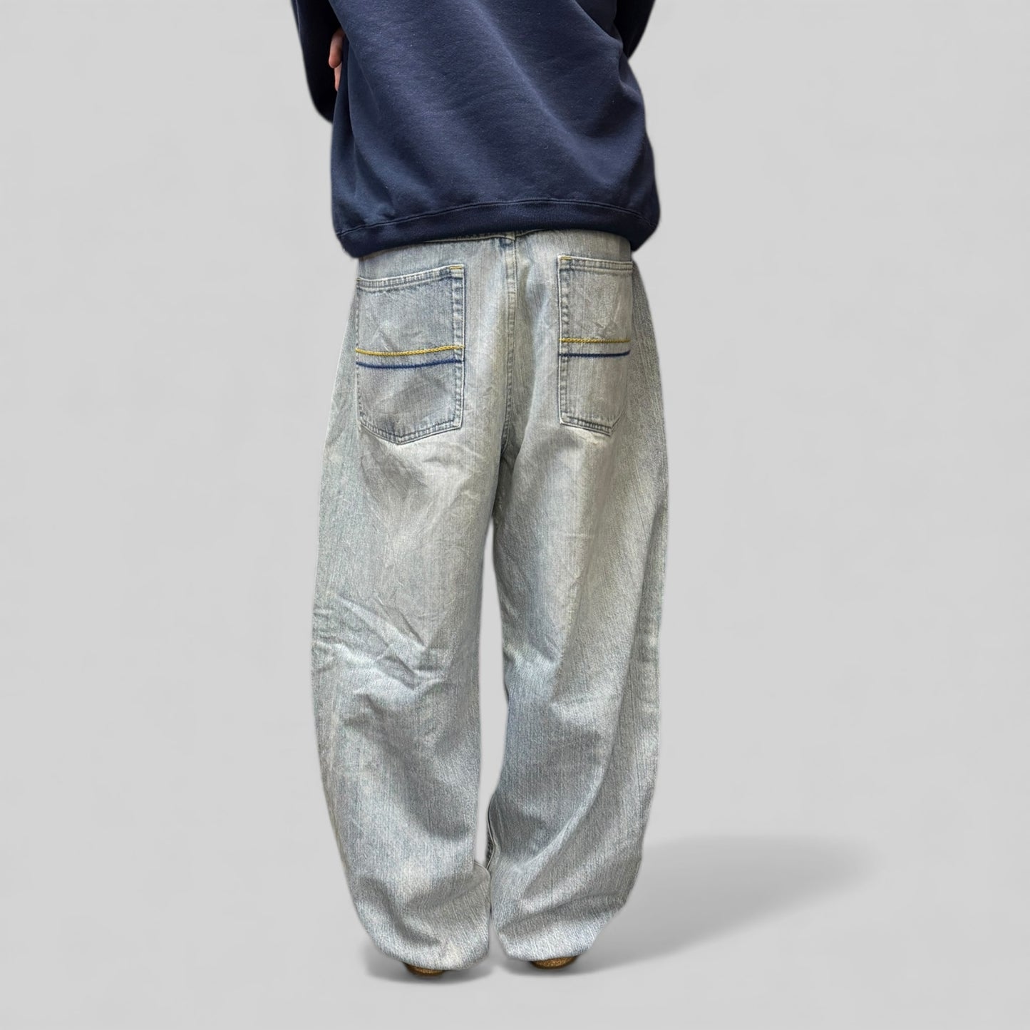 Vintage Y2K baggy hip hop Jeans (W40)