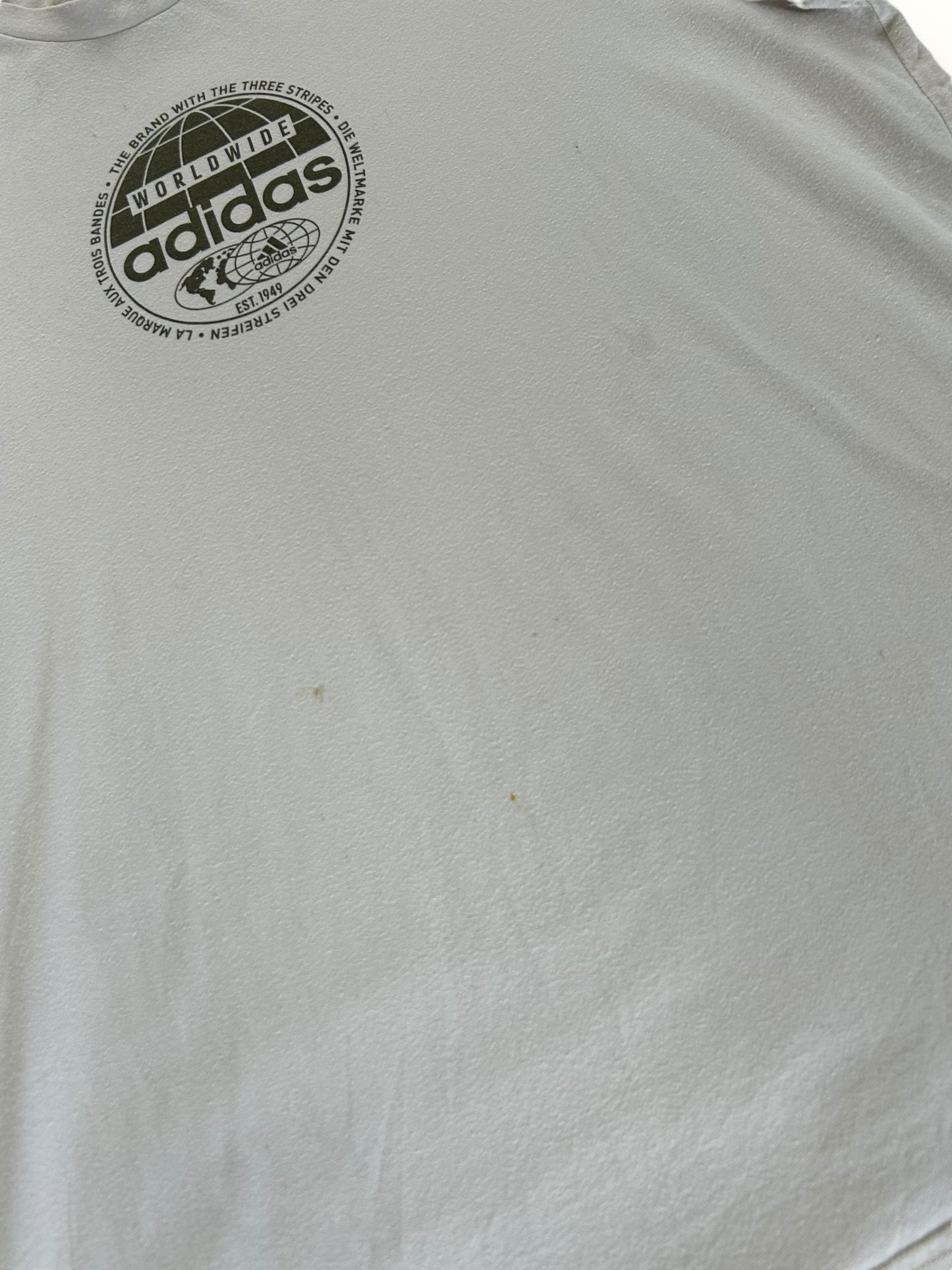 Adidas worldwide tee (XL)