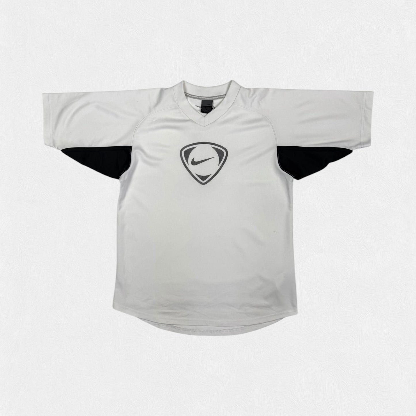 Vintage Nike shield football centre swoosh tee (S)