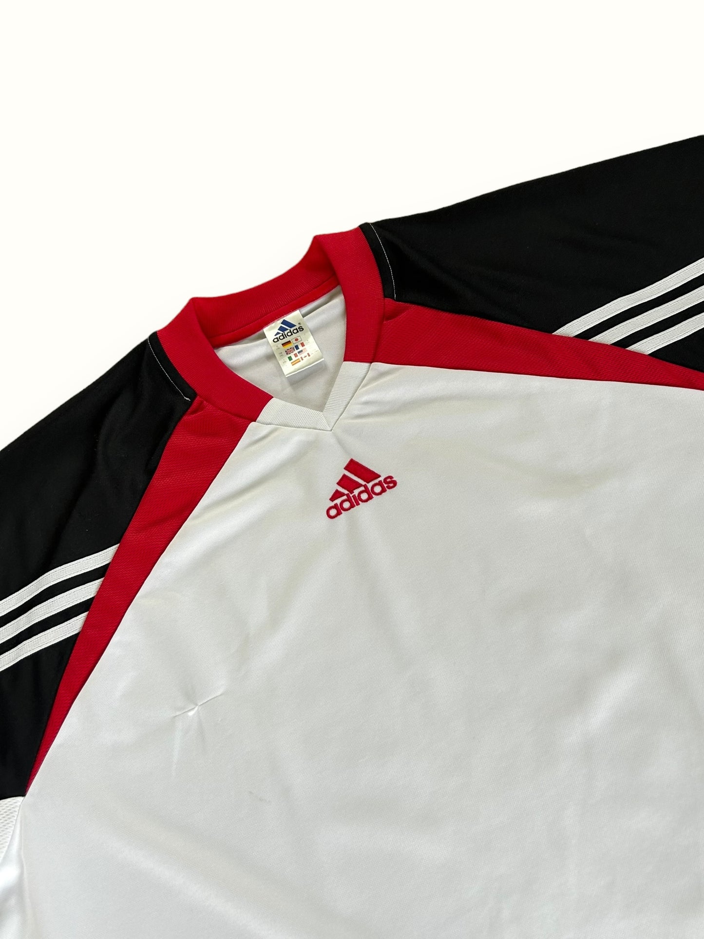 Vintage Adidas centre logo tee (XXL)