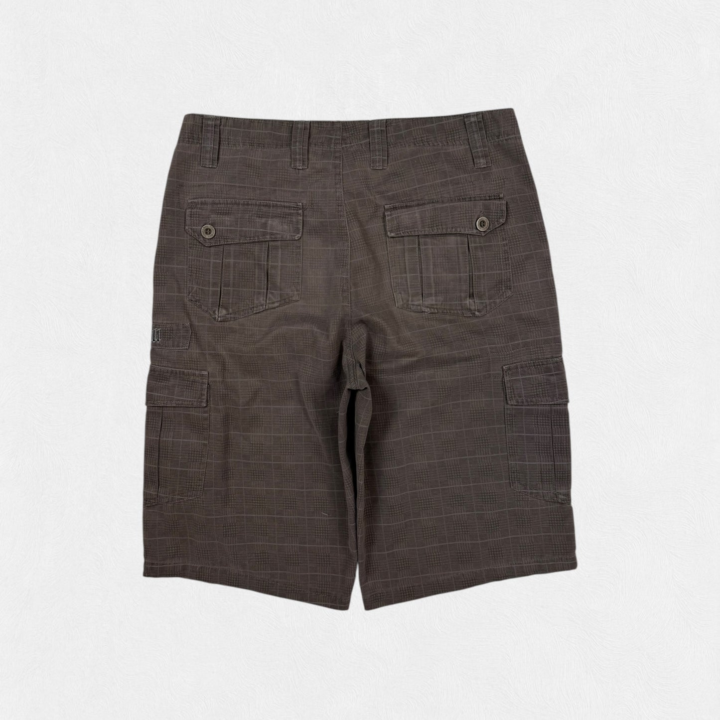 Vintage baggy checkered cargo shorts (S)