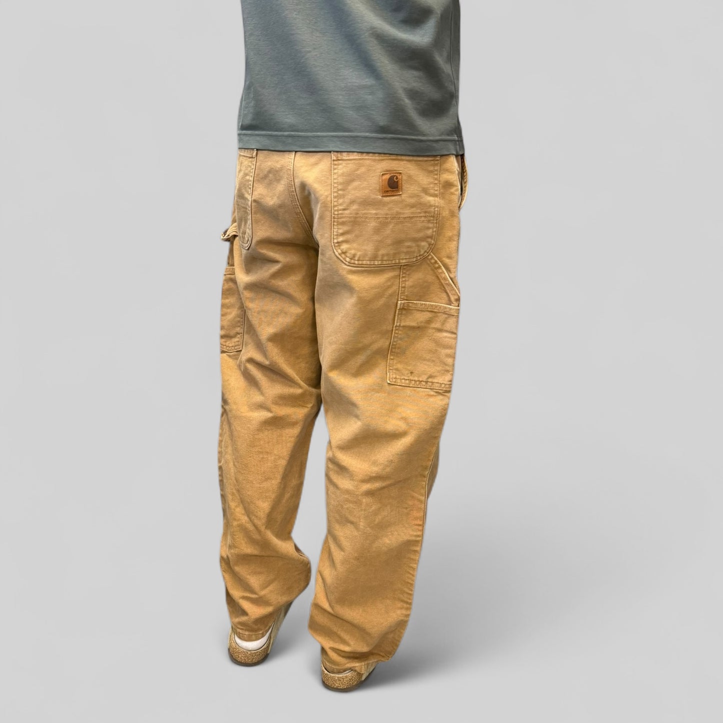 Carhartt baggy carpenter pants (W36)
