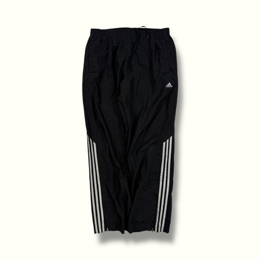Vintage Adidas baggy track pants (M)