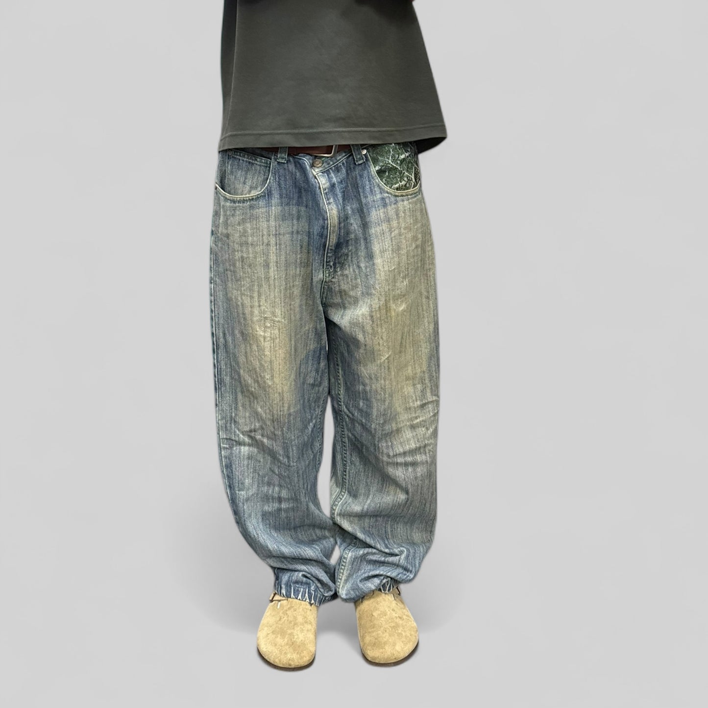 Vintage Y2K baggy hip hop jeans (W38)