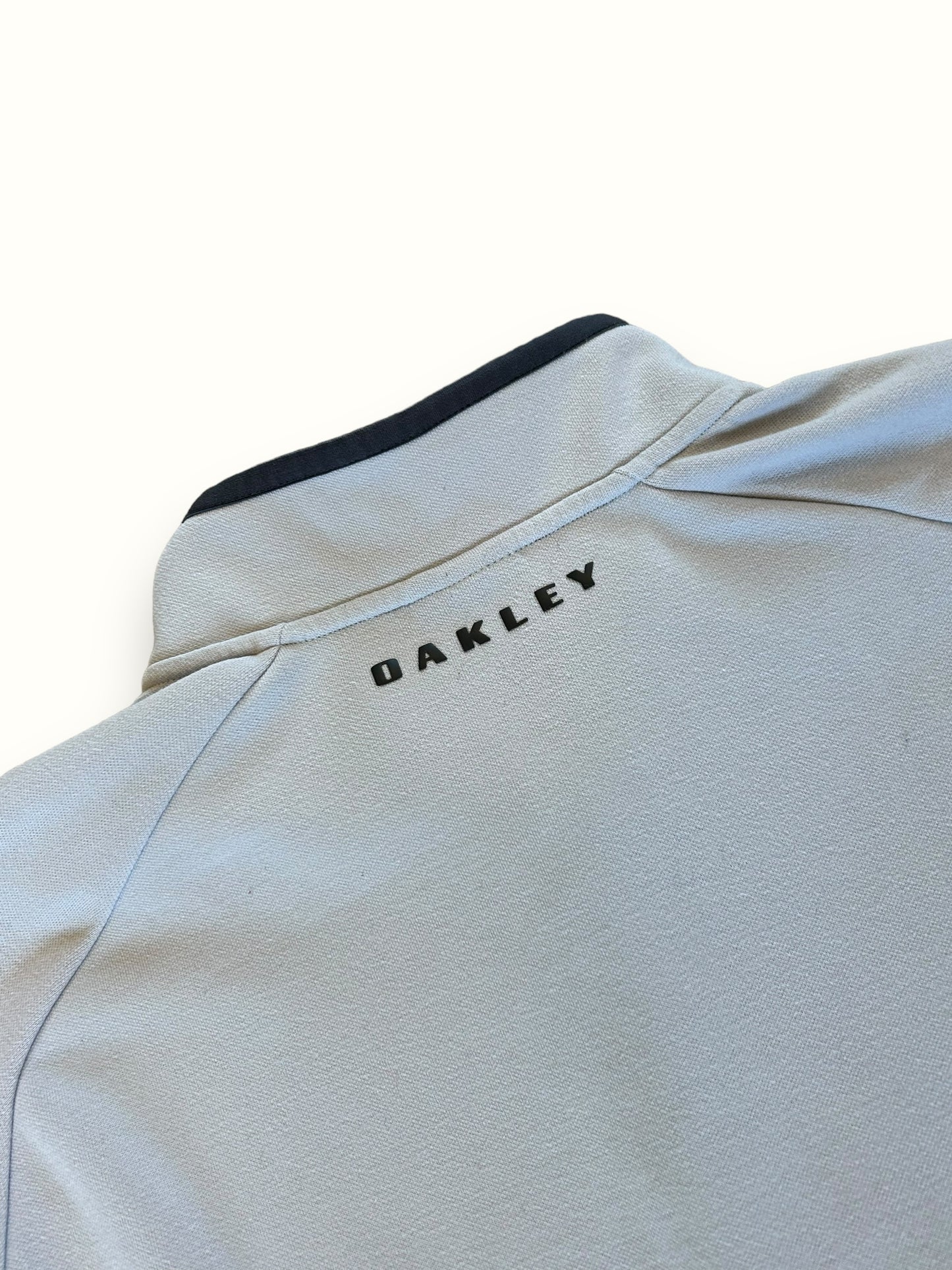 Oakley quarter zip sweatshirt (XL)