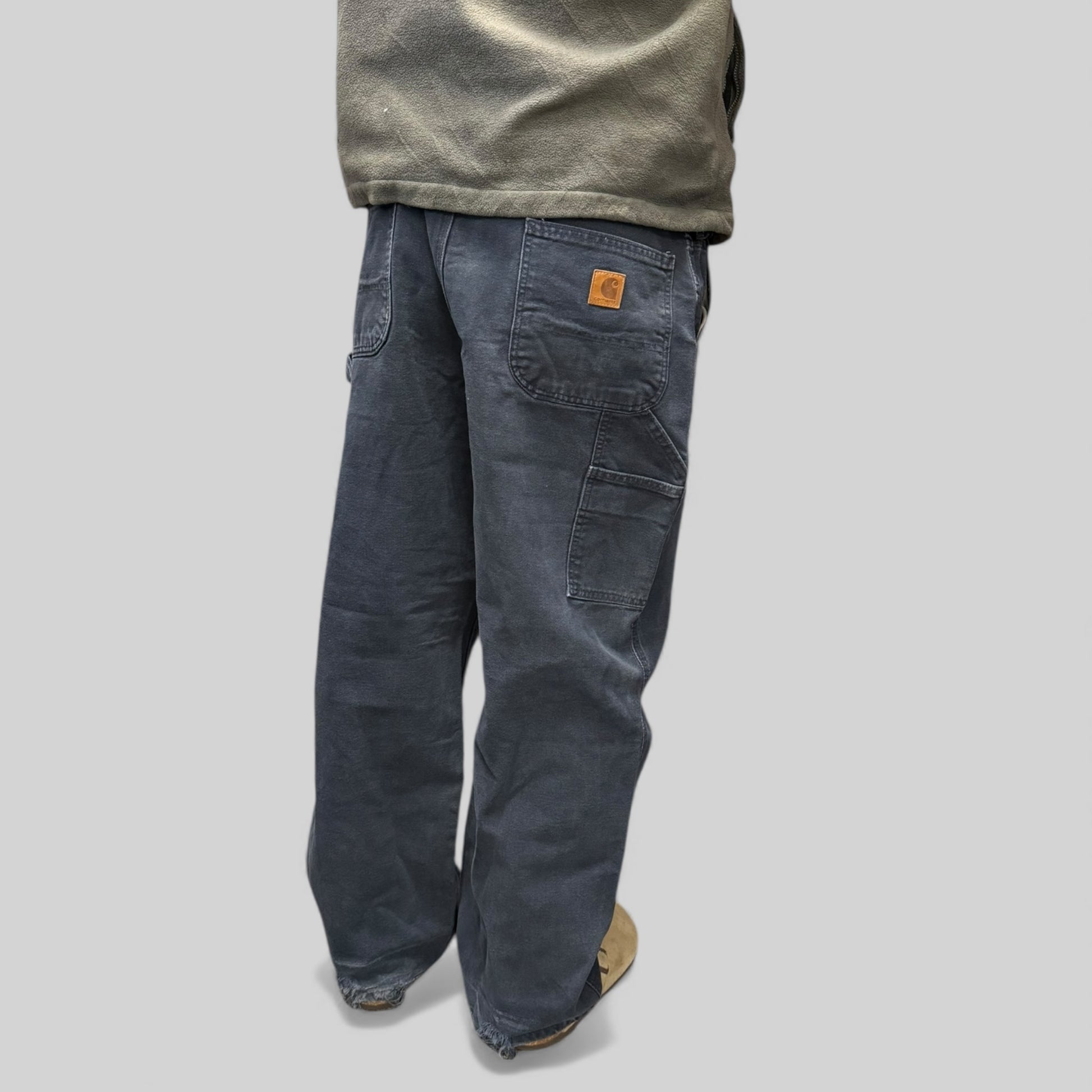 Carhartt baggy carpenter pants (W38)