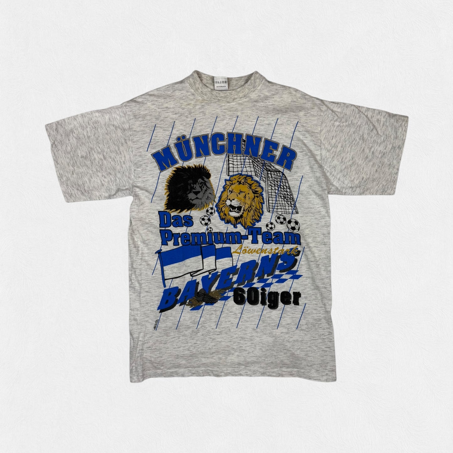 Vintage Munchen 1860 graphic all over print tee (L)