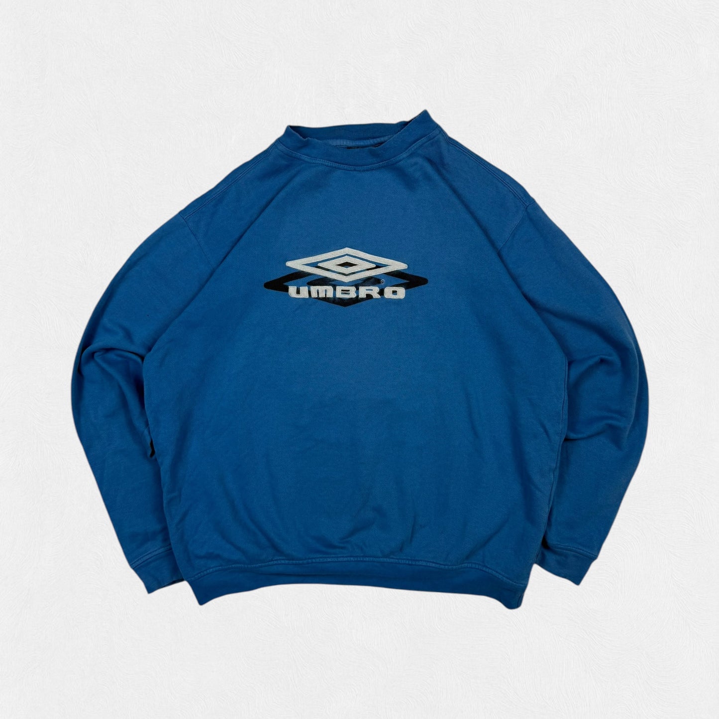 Vintage Umbro centre logo sweatshirt (L)