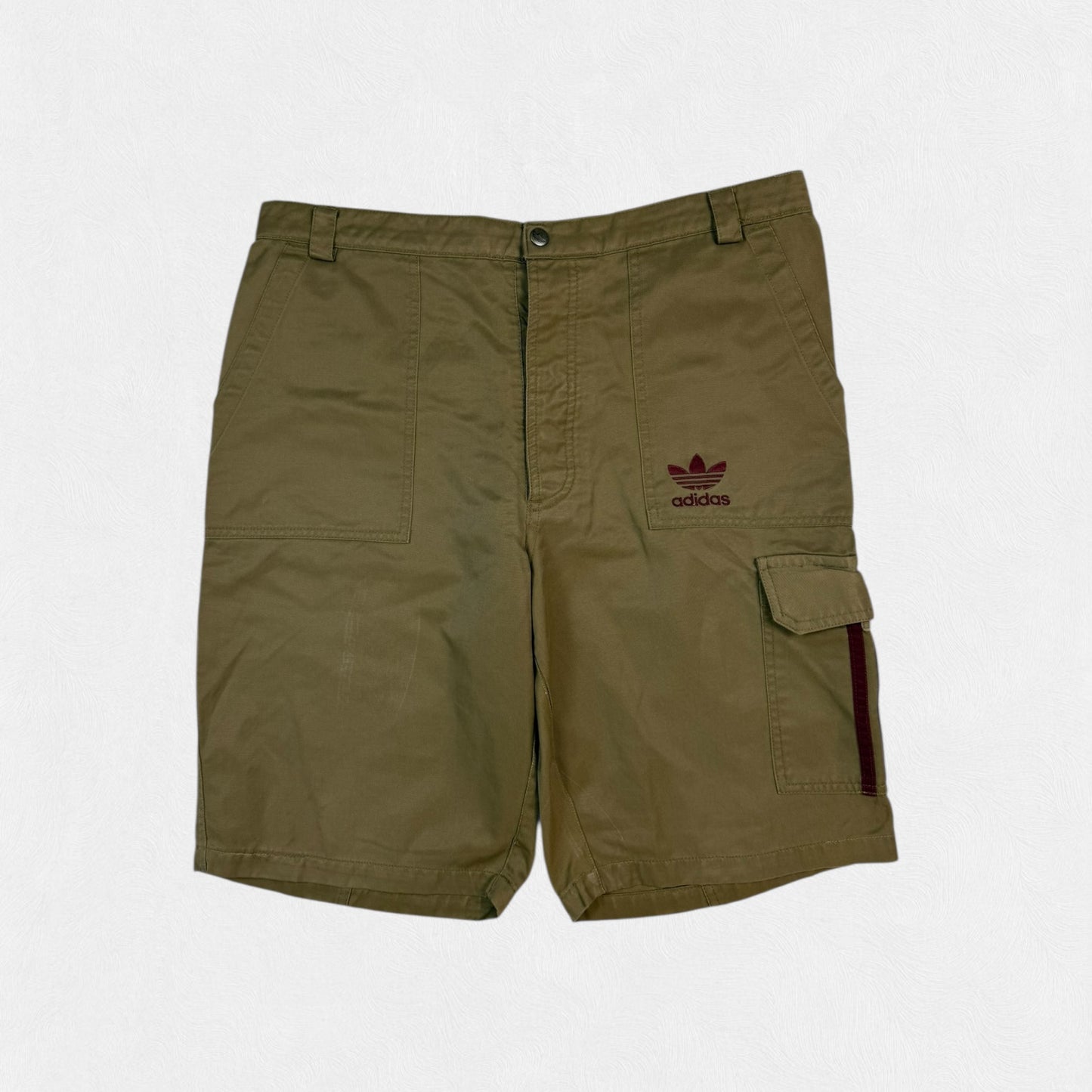 Vintage 90s Adidas originals baggy cargo shorts (L)