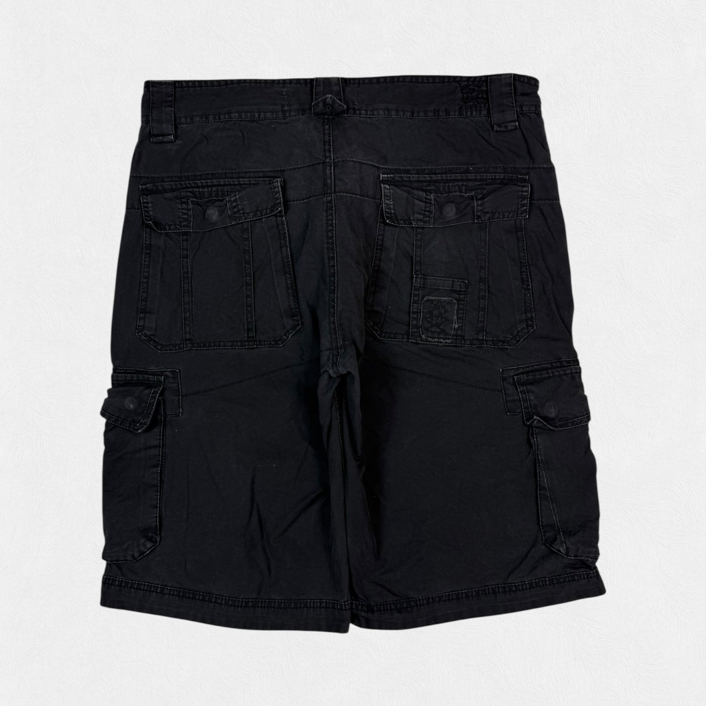 Vintage Napapijri baggy cargo shorts (W36)