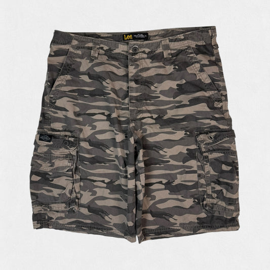Lee baggy camouflage cargo shorts (W36)