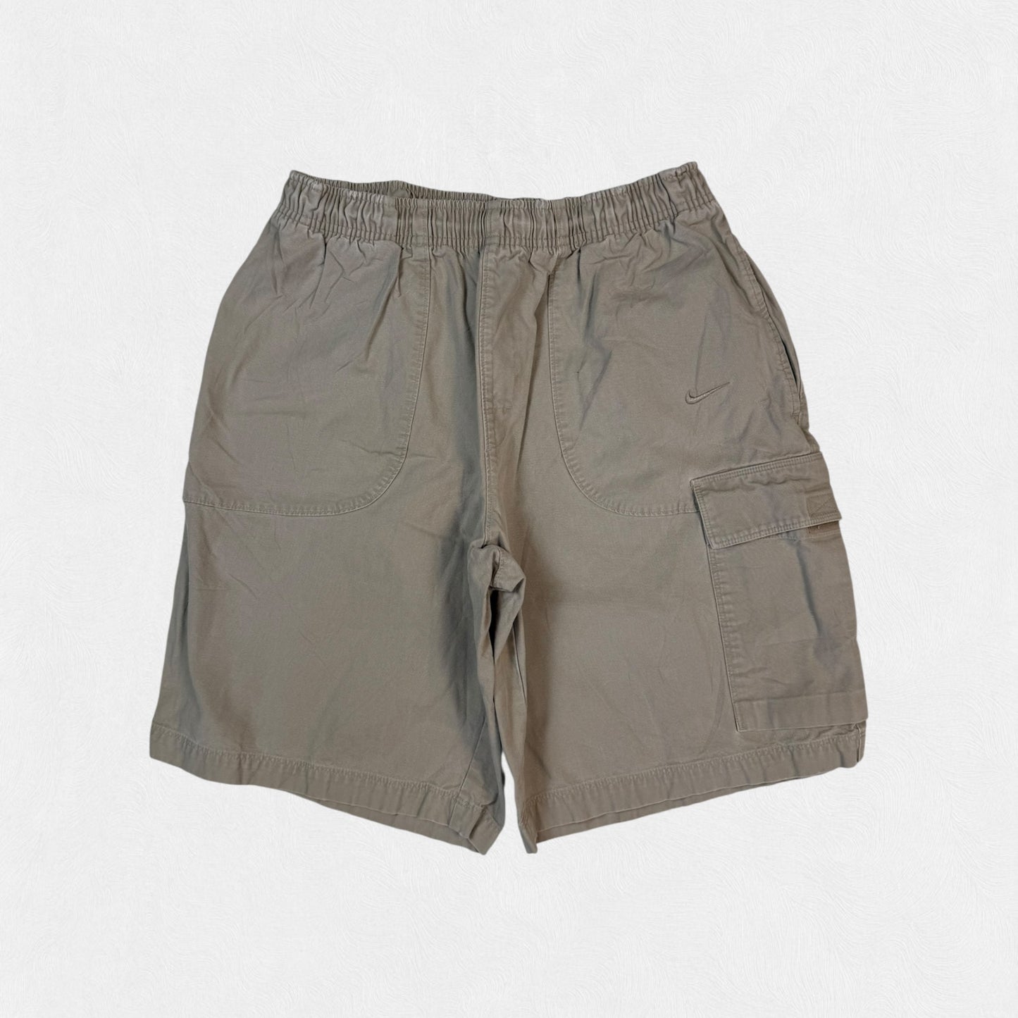 Vintage Nike mini swoosh baggy shorts (M)